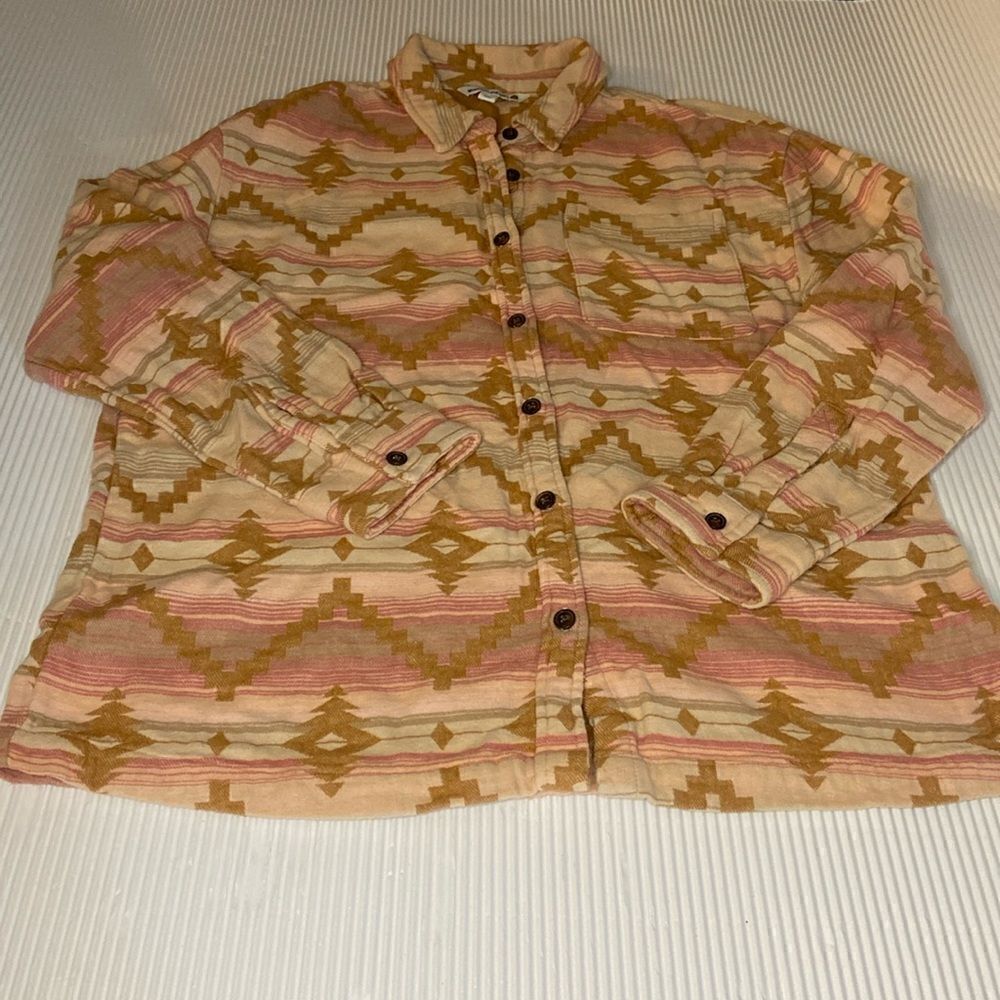 Mountain And Isles Southwestern Navajo Knit Jacquard Button Down Shirt Tan Pink